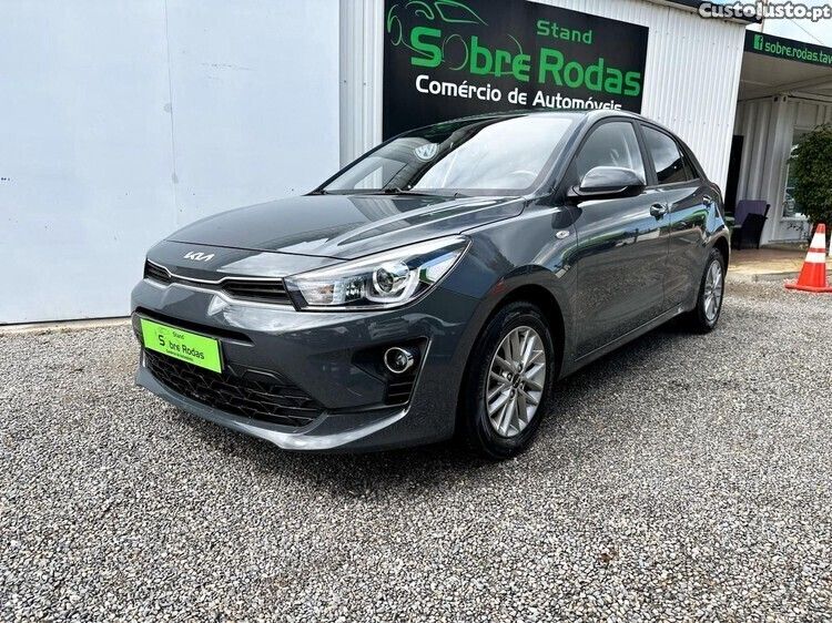 Cinza Usado 2022 Kia Rio Citadino | € 14.900 (Preço justo) - Imagem 1/1