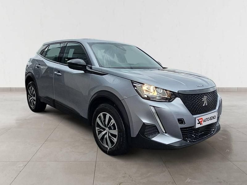 Cinzento Usado 2023 Peugeot 2008 Active SUV | € 18.590 (Bom preço) - Imagem 1/4