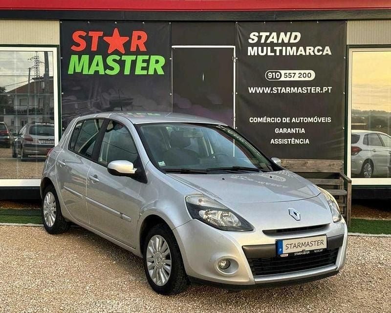 Usado 2010 Renault Clio III Dynamique Sedan | € 4.480 - Imagem 1/4