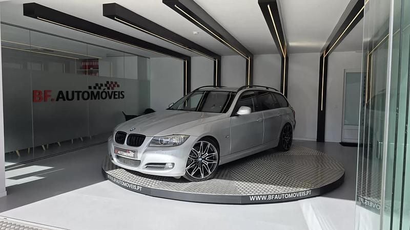 Usado BMW 320 Efficient Dynamics 163 HP (119 kW) 2009 Cinzento Carrinha