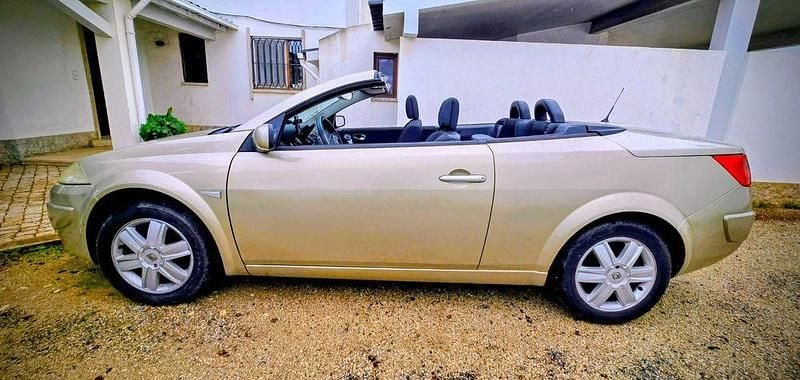 Usado 2007 Renault Mégane II Cabrios | € 3.600 - Imagem 1/4