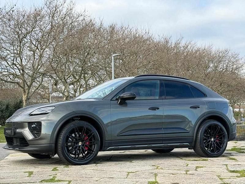 Usado Porsche Macan 379 kW (516 HP) 2024 Verde SUV