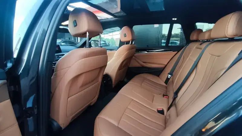 Usado BMW 520 Sport Line 190 HP (139 kW) 2018 Castanho Carrinha