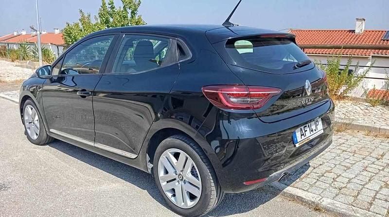 Usado Renault Clio V Intens 86 HP (63 kW) 2021 Preto Citadino