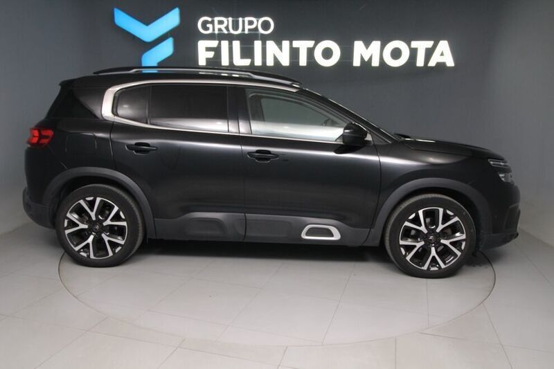 Preto Usado 2020 Citroën C5 PureTech | € 17.990 - Imagem 1/4