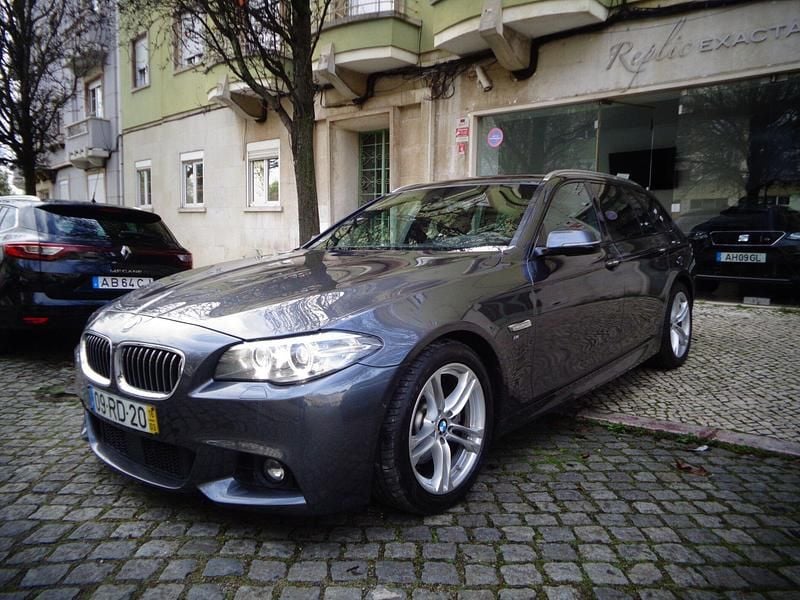 Cinza Usado 2016 BMW 520 Carrinha | € 22.850 (Preço elevado) - Imagem 1/4