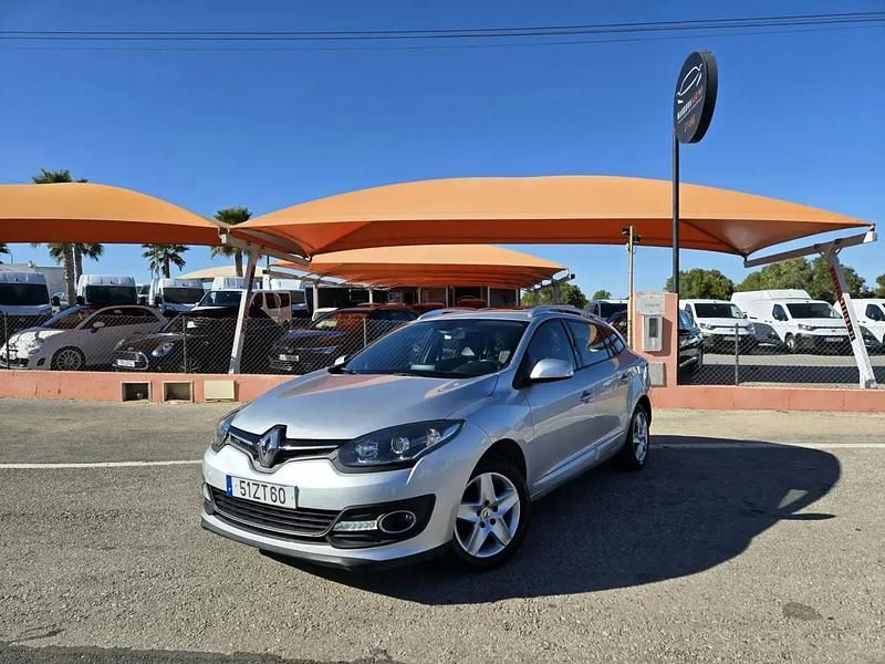 Cinzento prata metalizado Usado 2016 Renault Mégane GrandTour Expression Carrinha | € 9.450 (Preço justo) - Imagem 1/4