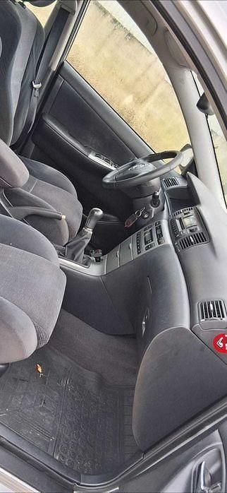 Usado Toyota Corolla 97 HP (71 kW) 2004 Sedan