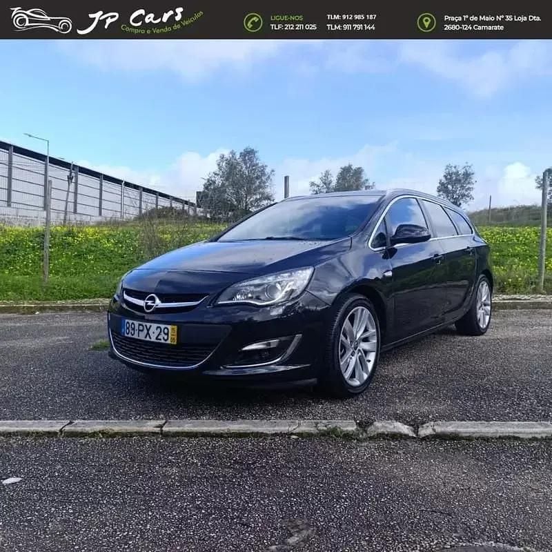 Usado Opel Astra Dynamic 136 HP (100 kW) 2015 Preto Carrinha