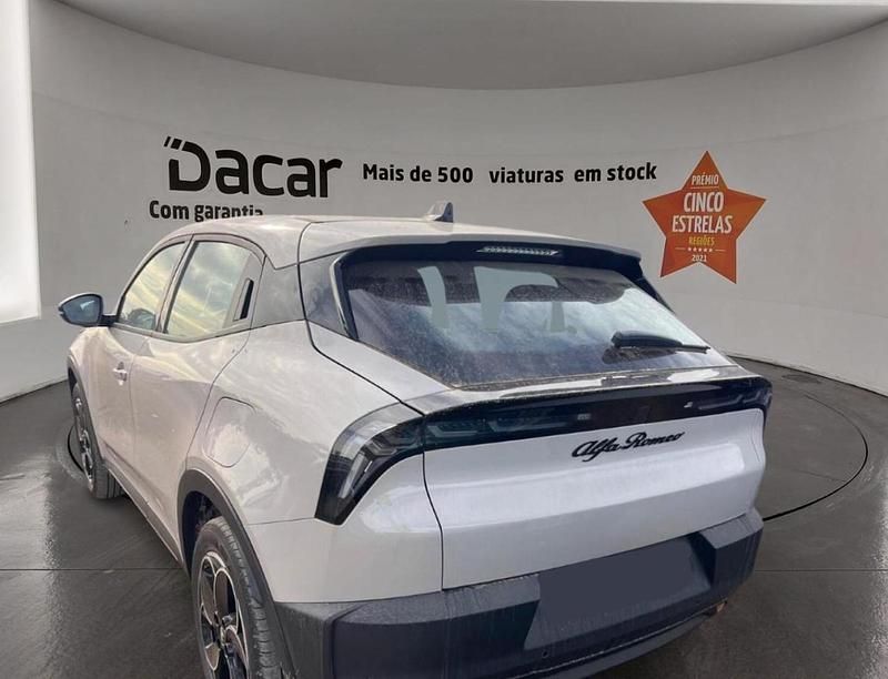 Usado Alfa Romeo Junior 114 kW (156 HP) 2025 Branco SUV