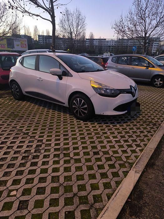 Usado 2013 Renault Clio IV Sedan | € 5.500 (Super Preço) - Imagem 1/4