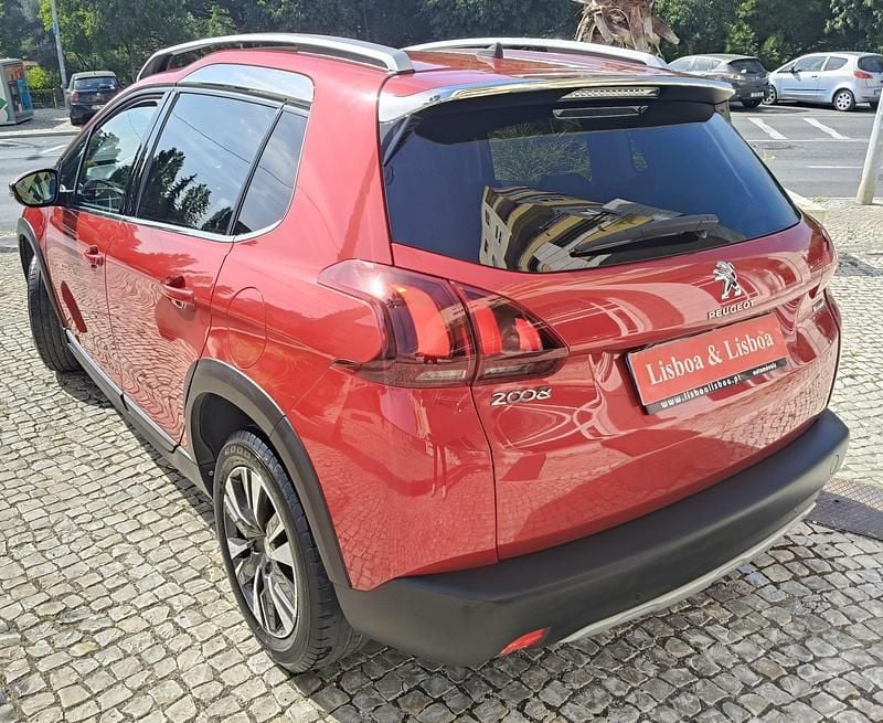 Usado Peugeot 2008 Allure 82 HP (60 kW) 2016 Bordoux perola SUV