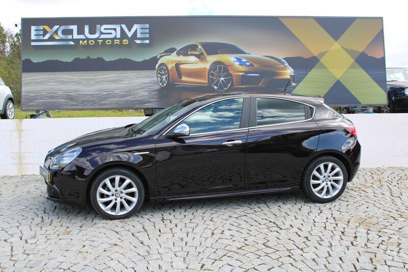 Outra Usado 2010 Alfa Romeo Giulietta Distinctive Citadino | € 9.990 (Preço elevado) - Imagem 1/4