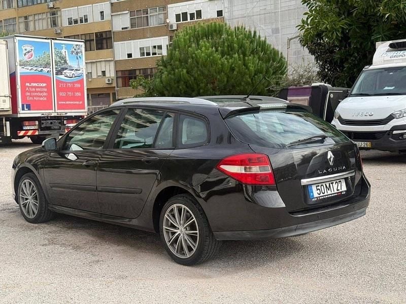 Usado Renault Laguna III 110 HP (80 kW) 2008 Preto Carrinha