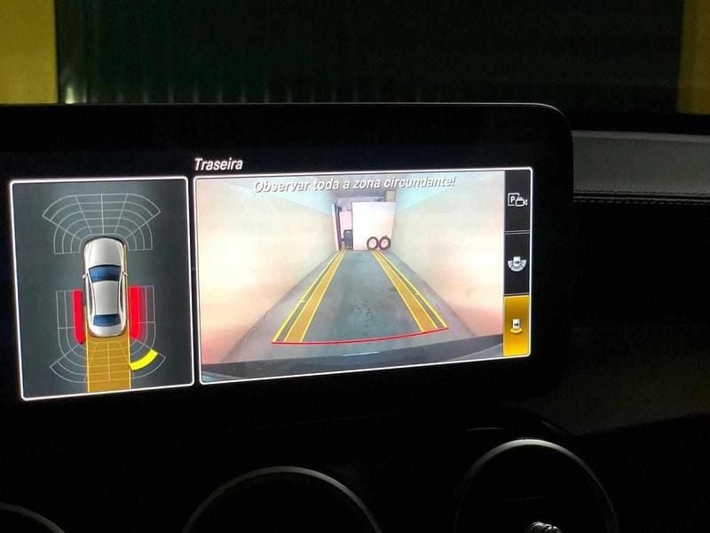 Preto Usado 2021 Mercedes C300 Sedan | € 34.500 (Preço justo) - Imagem 1/4