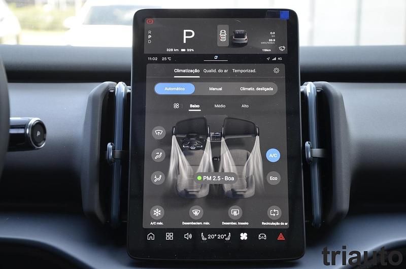 Novo Volvo EX30 CC Performance 2025 Cinza vapour Sedan