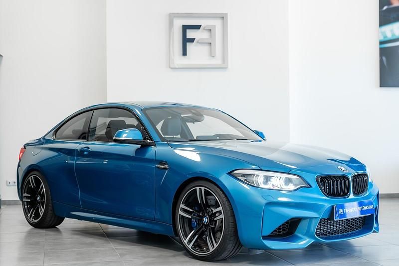 Azul Usado 2018 BMW M2 Performance Coupé | € 54.800 (Preço justo) - Imagem 1/4