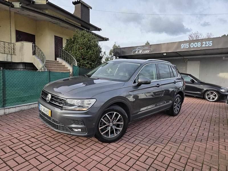Usado VW Tiguan 150 HP (110 kW) 2018 Cinzento SUV