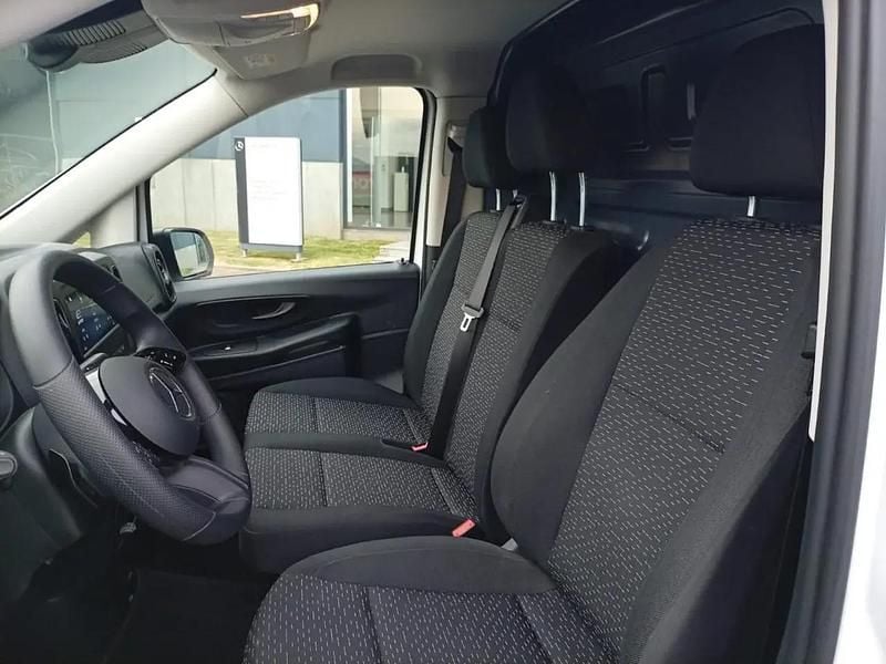 Usado Mercedes e-Vito 85 kW (116 HP) 2025 Branco Monovolume