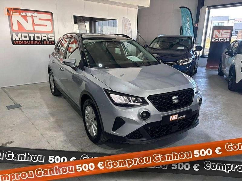 Cinzento Usado 2023 Seat Arona Style SUV | € 16.900 (Preço justo) - Imagem 1/4
