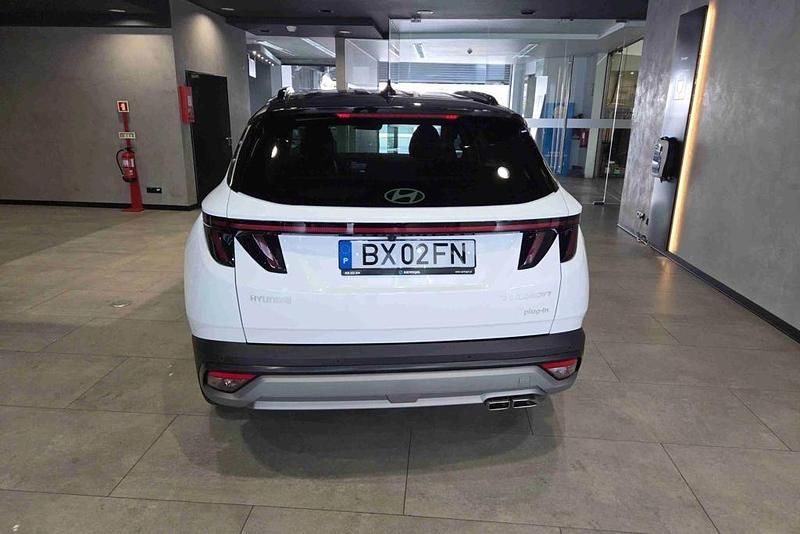 Usado Hyundai Tucson 252 HP (185 kW) 2025 Branco SUV