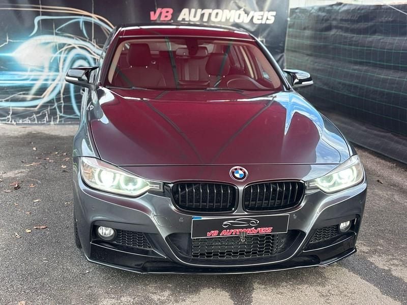 Cinza Usado 2013 BMW 320 Efficient Dynamics Carrinha | € 20.500 (Caro) - Imagem 1/3