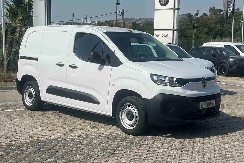 Branco Novo 2025 Citroën Berlingo Monovolume | € 22.450 - Imagem 1/4