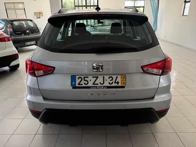Usado Seat Arona 116 HP (85 kW) 2019 Cinzento SUV