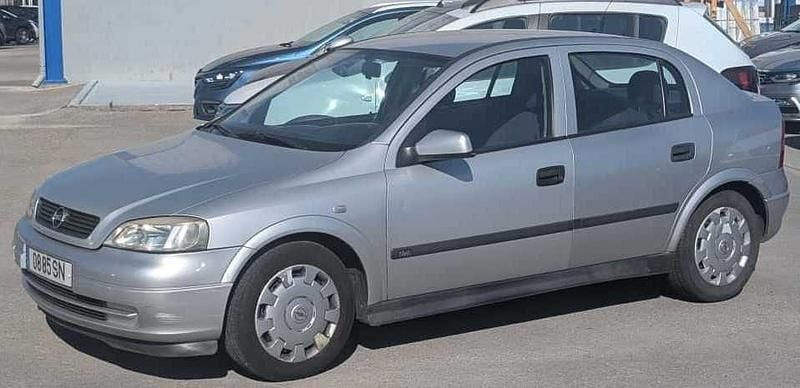 Usado 2001 Opel Astra Sedan | € 1.000 (Super Preço) - Imagem 1/4