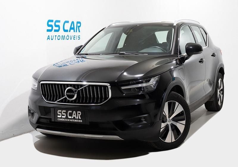 Preto Usado 2021 Volvo XC40 Inscription SUV | € 24.850 (Super Preço) - Imagem 1/4