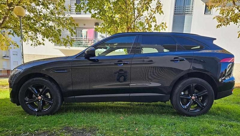 Preto Usado 2018 Jaguar F-Pace SUV | € 39.990 - Imagem 1/4