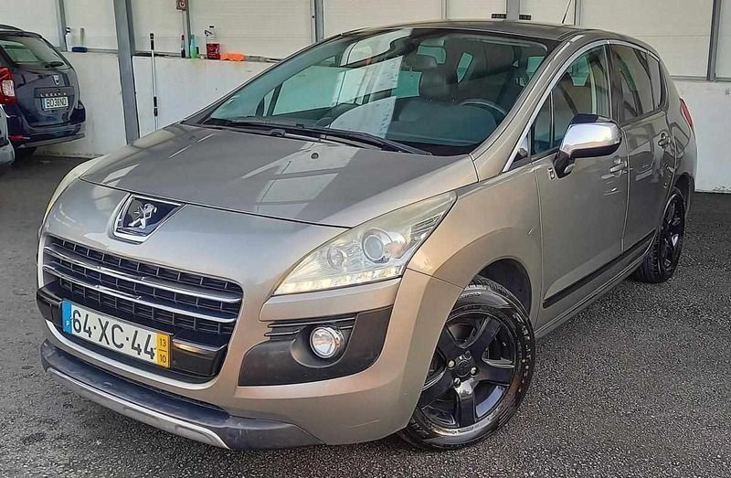 Cinzento Usado 2013 Peugeot 3008 SUV | € 10.990 (Preço elevado) - Imagem 1/4