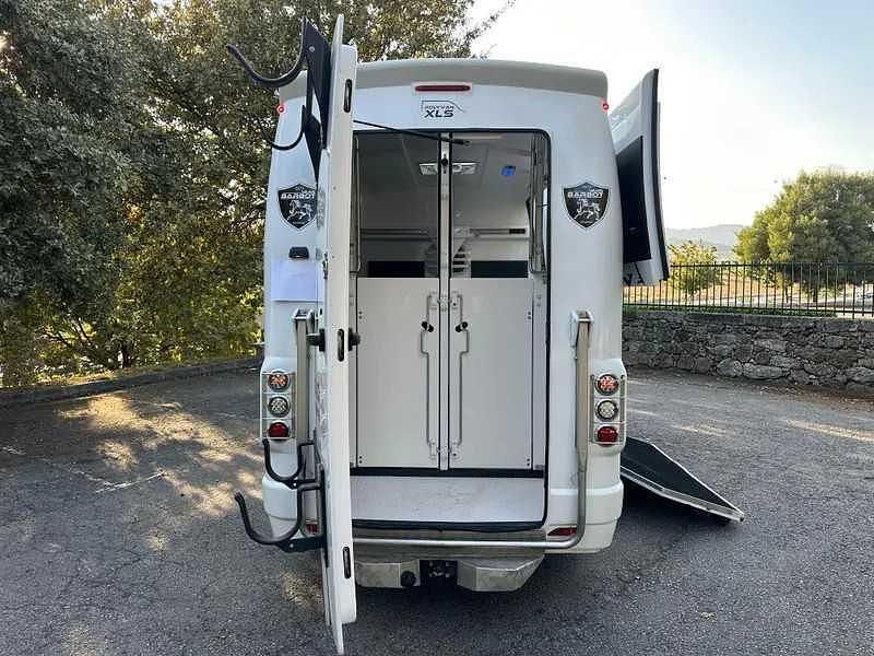 Usado Renault Master 163 HP (119 kW) 2023 Branco Van