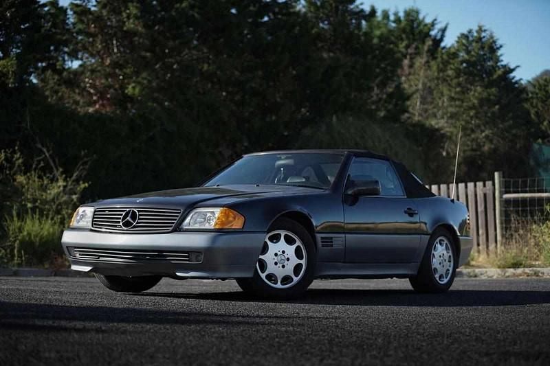 Usado Mercedes SL300 231 HP (169 kW) 1992 Preto Cabrios