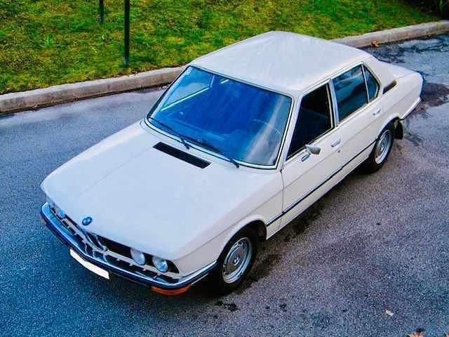Branco Usado 1974 BMW 520 | € 31.000 - Imagem 1/4