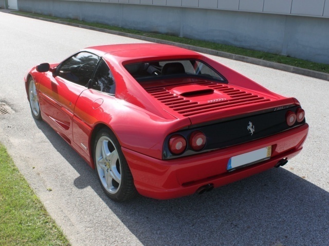 Vendido Ferrari F355 GTS TARGA - Carros usados para venda