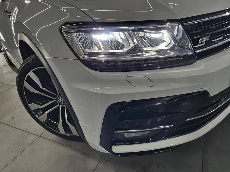 Usado VW Tiguan R-line 150 HP (110 kW) 2018 Branco SUV