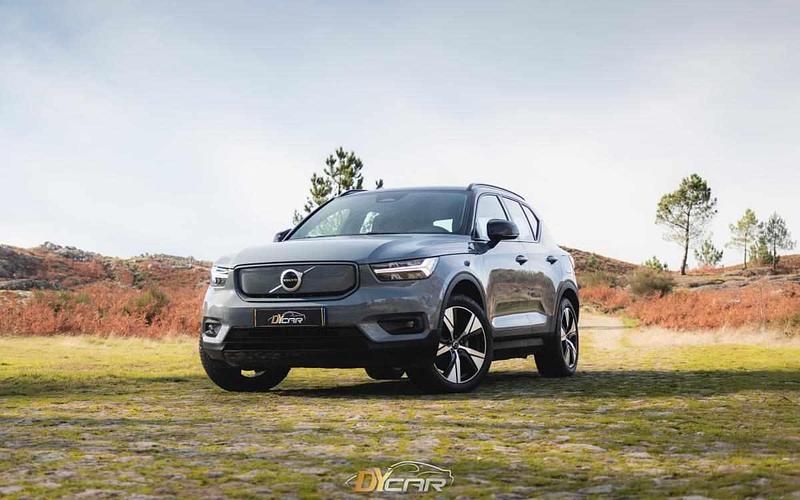Azul Usado 2020 Volvo XC40 SUV | € 29.900 (Preço elevado) - Imagem 1/4