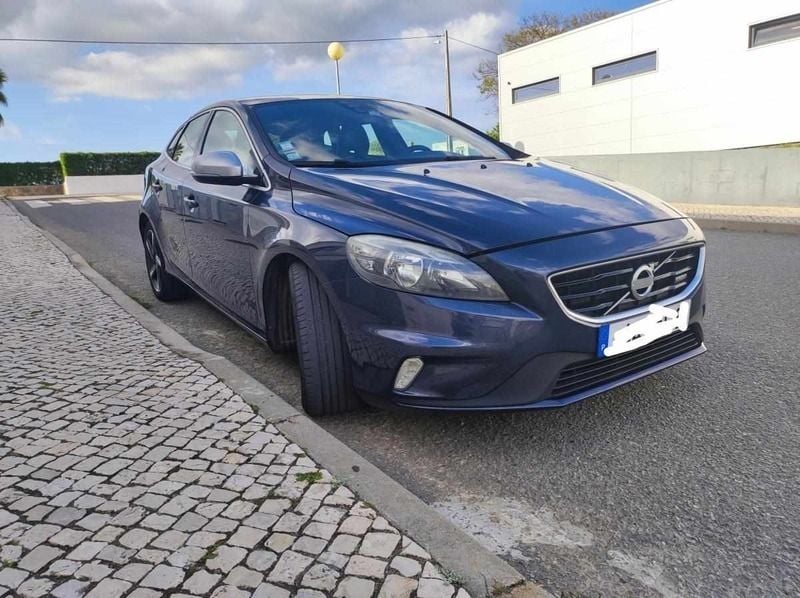 Azul Usado 2013 Volvo V40 Carrinha | € 9.450 (Preço justo) - Imagem 1/4