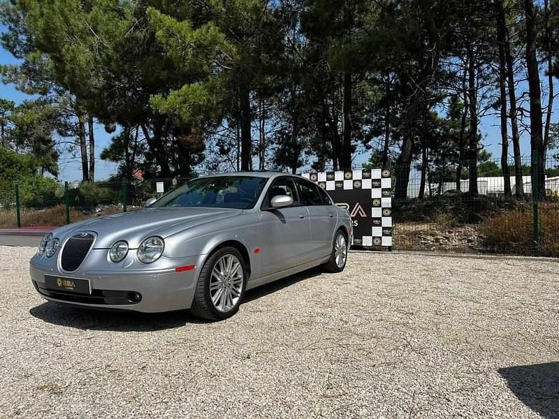 Cinza Usado 2004 Jaguar S-Type Executive Sedan | € 10.499 - Imagem 1/4