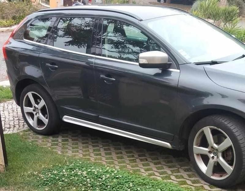 Usado Volvo XC60 163 HP (119 kW) 2012 Cinzento SUV