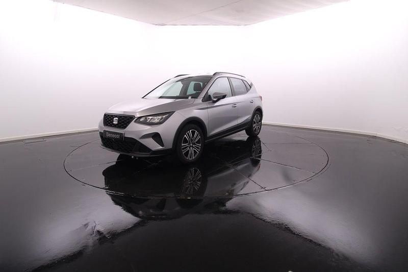 Cinzento Usado 2024 Seat Arona Style SUV | € 22.850 (Caro) - Imagem 1/4