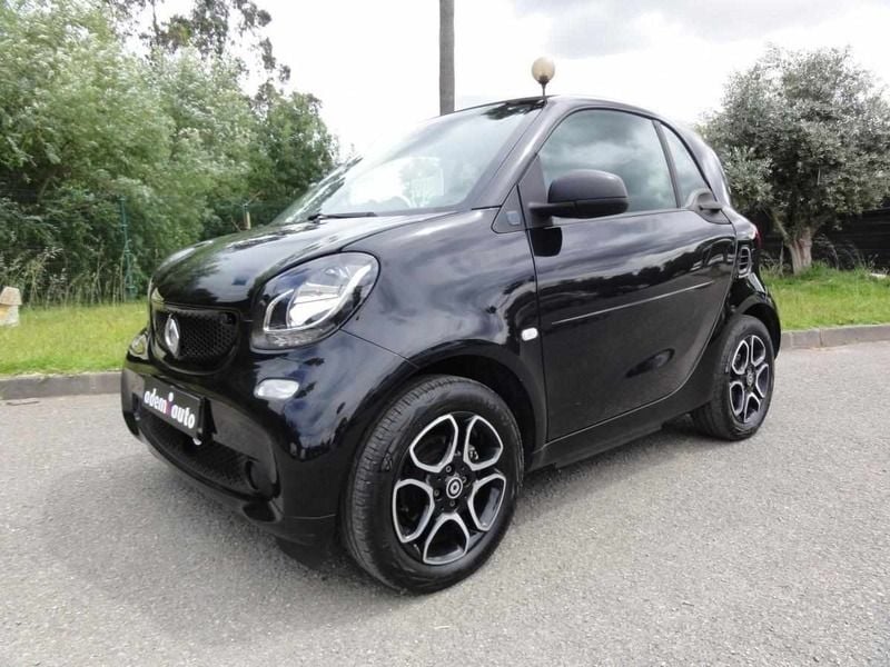 Usado Smart ForTwo Electric Drive 60 kW (82 HP) 2019 Preto Coupé