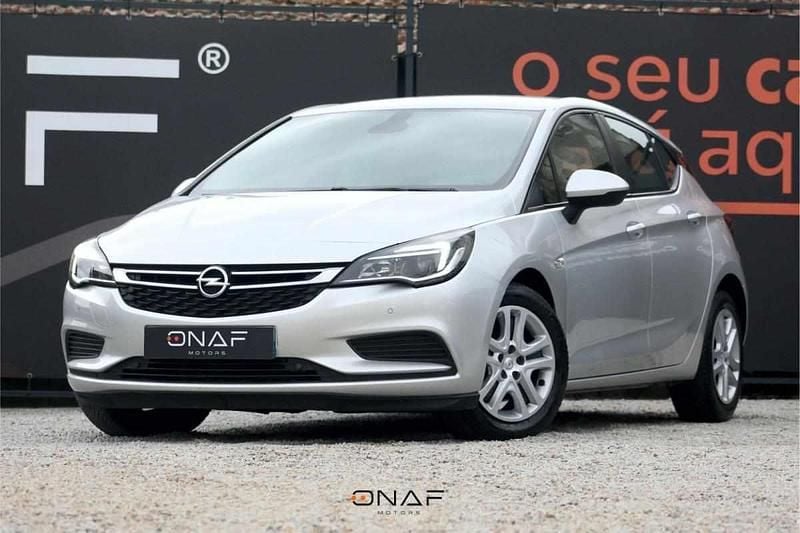 Cinzento Usado 2019 Opel Astra | € 13.900 (Preço justo) - Imagem 1/4