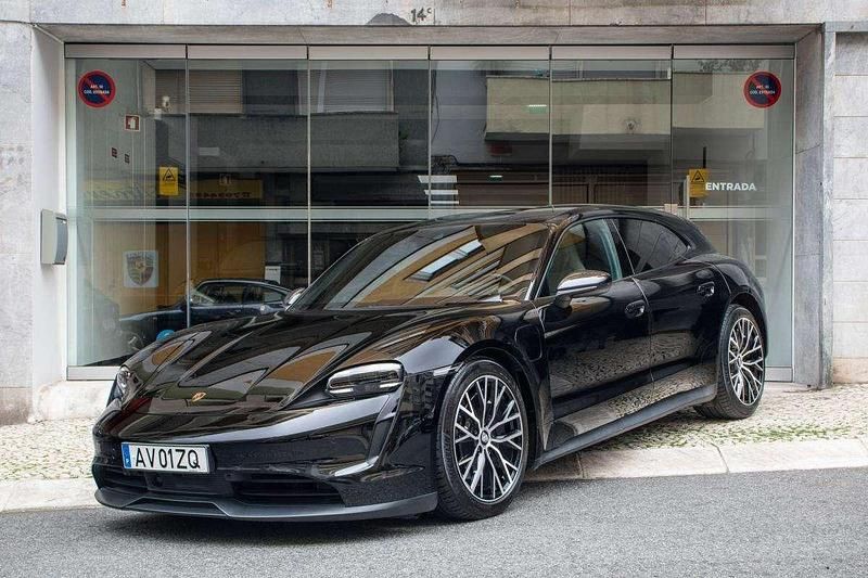 Usado Porsche Taycan 300 kW (408 HP) 2022 Preto Carrinha