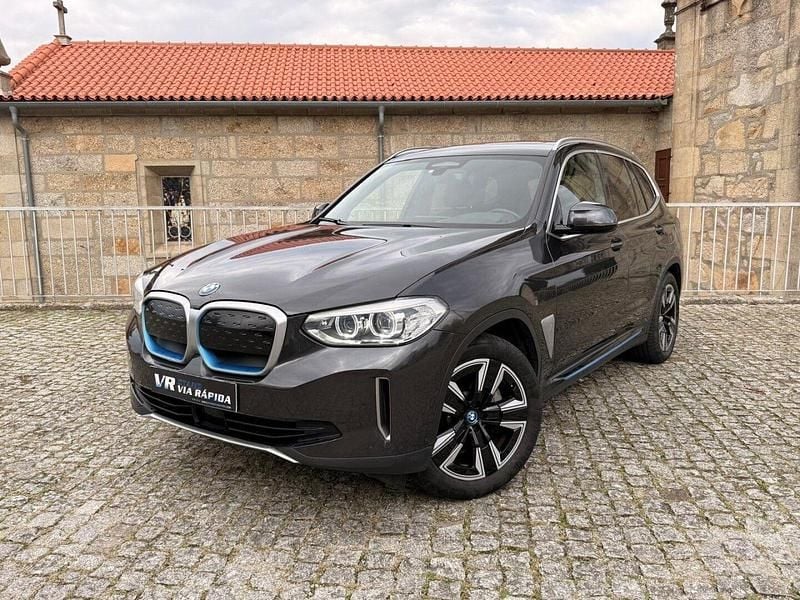 Cinza Usado 2021 BMW iX3 SUV | € 31.990 (Preço justo) - Imagem 1/4