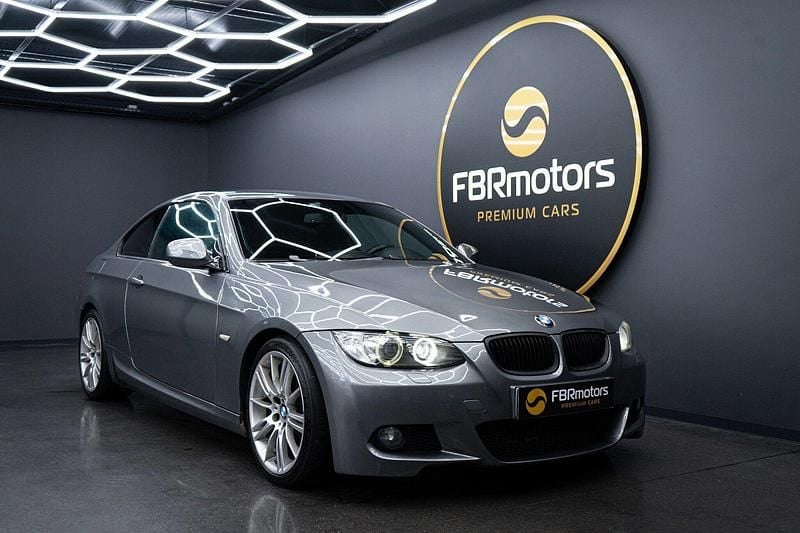 Usado BMW 320 177 HP (130 kW) 2010 Cinza Coupé