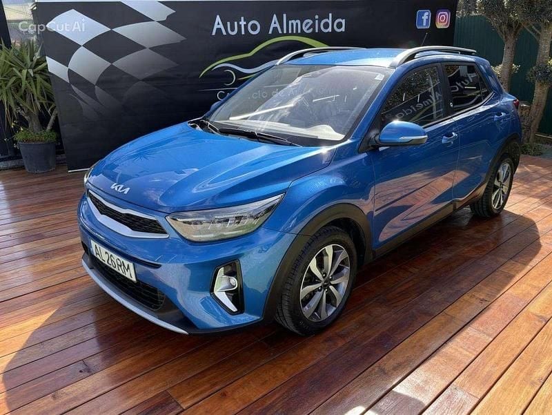 Usado Kia Stonic 100 HP (73 kW) 2021 Azul SUV