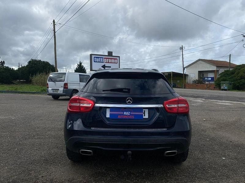 Usado Mercedes GLA180 116 HP (85 kW) 2017 SUV