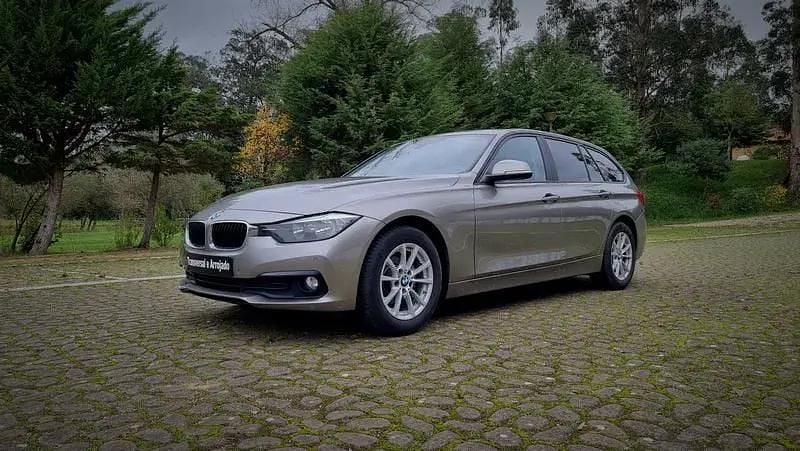 Usado BMW 318 Advantage 150 HP (110 kW) 2017 Preto Carrinha